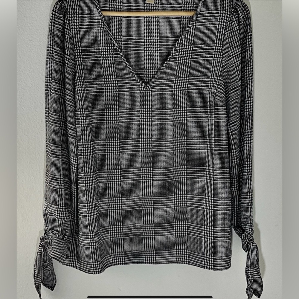Michael Kors Womens Long Sleeve Blouse Tie Cuff‎ Size PL Black White Career Wear